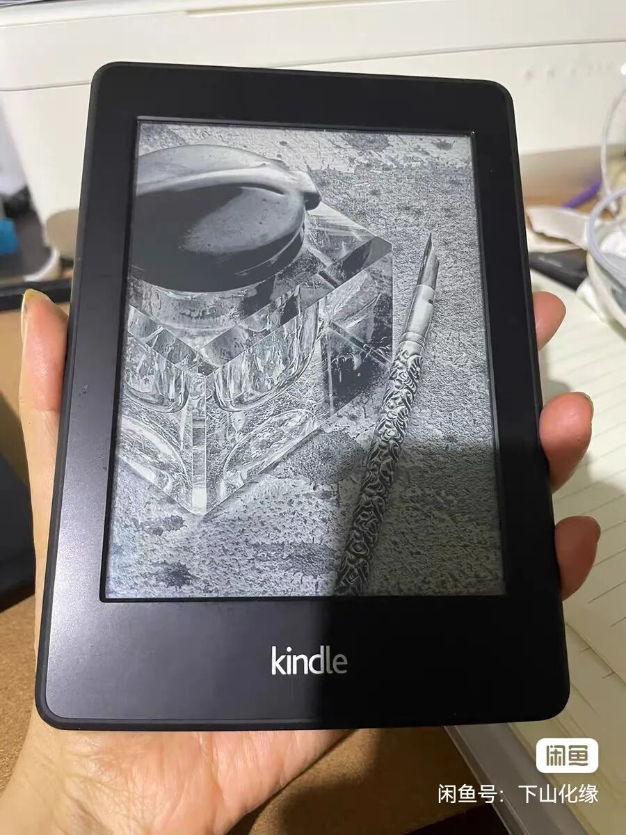 百元拿下伟大的一代墨水屏电子书KPW1，6英寸E-ink屏，212ppi，古董级设备，还能流畅运行使用吗