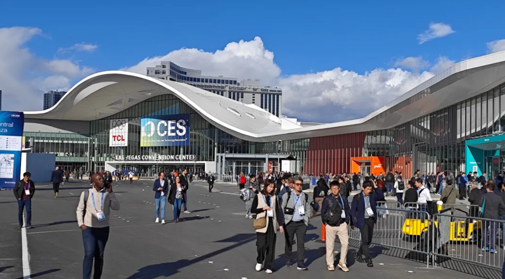 CES2026 电子纸行业观察｜大尺寸彩色相框成主流 消费场景全面拓展