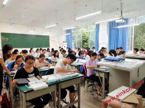 Leadpie智能学习电子纸助力四川德阳中学打造智慧课堂